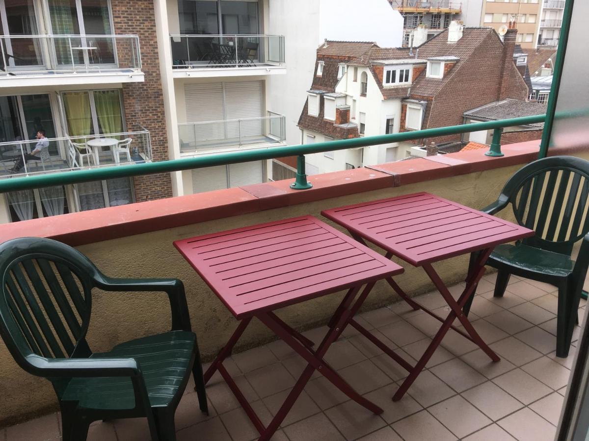 Duplex T4 Idealement Situe Entre La Place Du Marche Et Le Bord De Mer Le Touquet Exterior foto