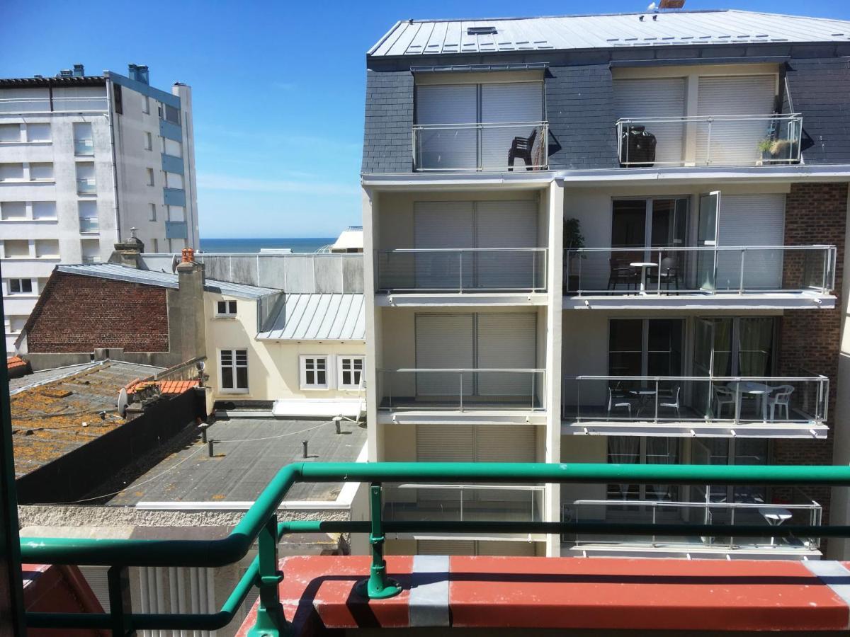 Duplex T4 Idealement Situe Entre La Place Du Marche Et Le Bord De Mer Le Touquet Exterior foto